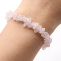 Pulsera de fragmentos de cuarzo rosa · NŪMEN MIND