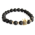 Pulsera de piedra de lava con corona dorada · NŪMEN MIND