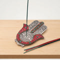 Porta Incienso Hamsa Rojo y Verde · 13 cm – NŪMEN MIND