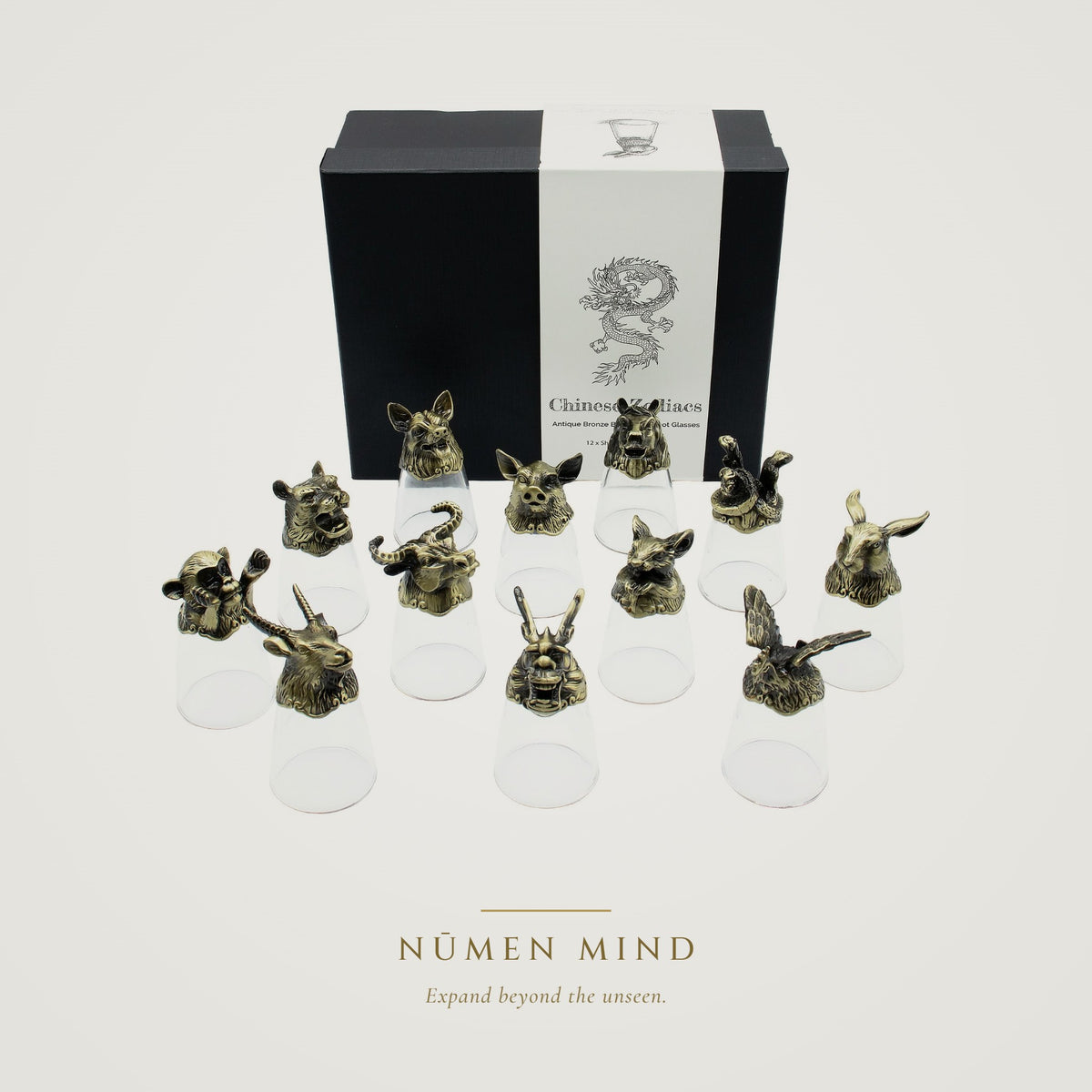 Vasos de chupito con los animales del zodiaco chino · NŪMEN MIND