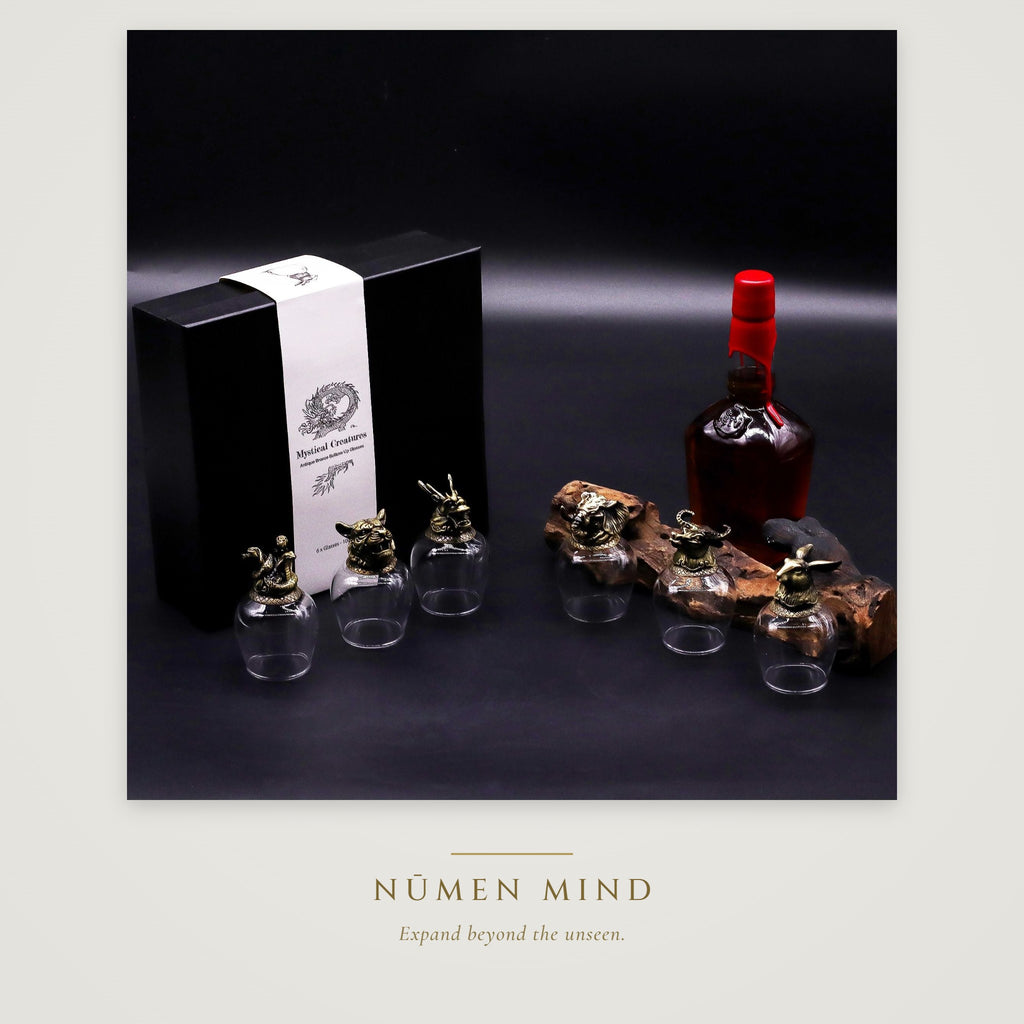 Copas con animales míticos en bronce · NŪMEN MIND