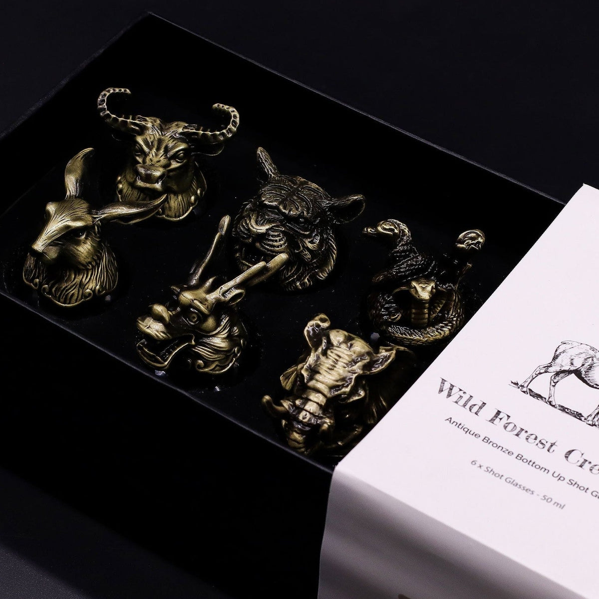 Vasos de chupito con animales míticos en bronce 